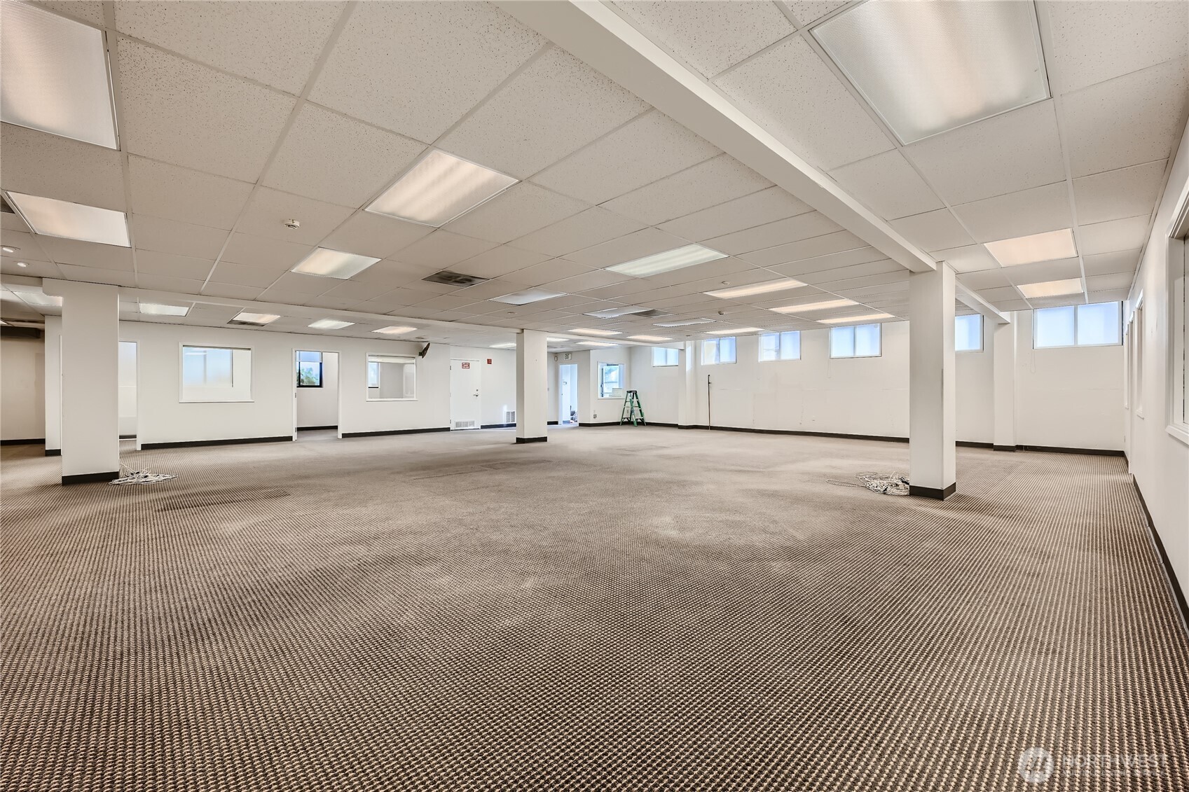 4220 Aurora Avenue North Seattle, WA 98103 - Photo 17 of 18 a view of an empty room