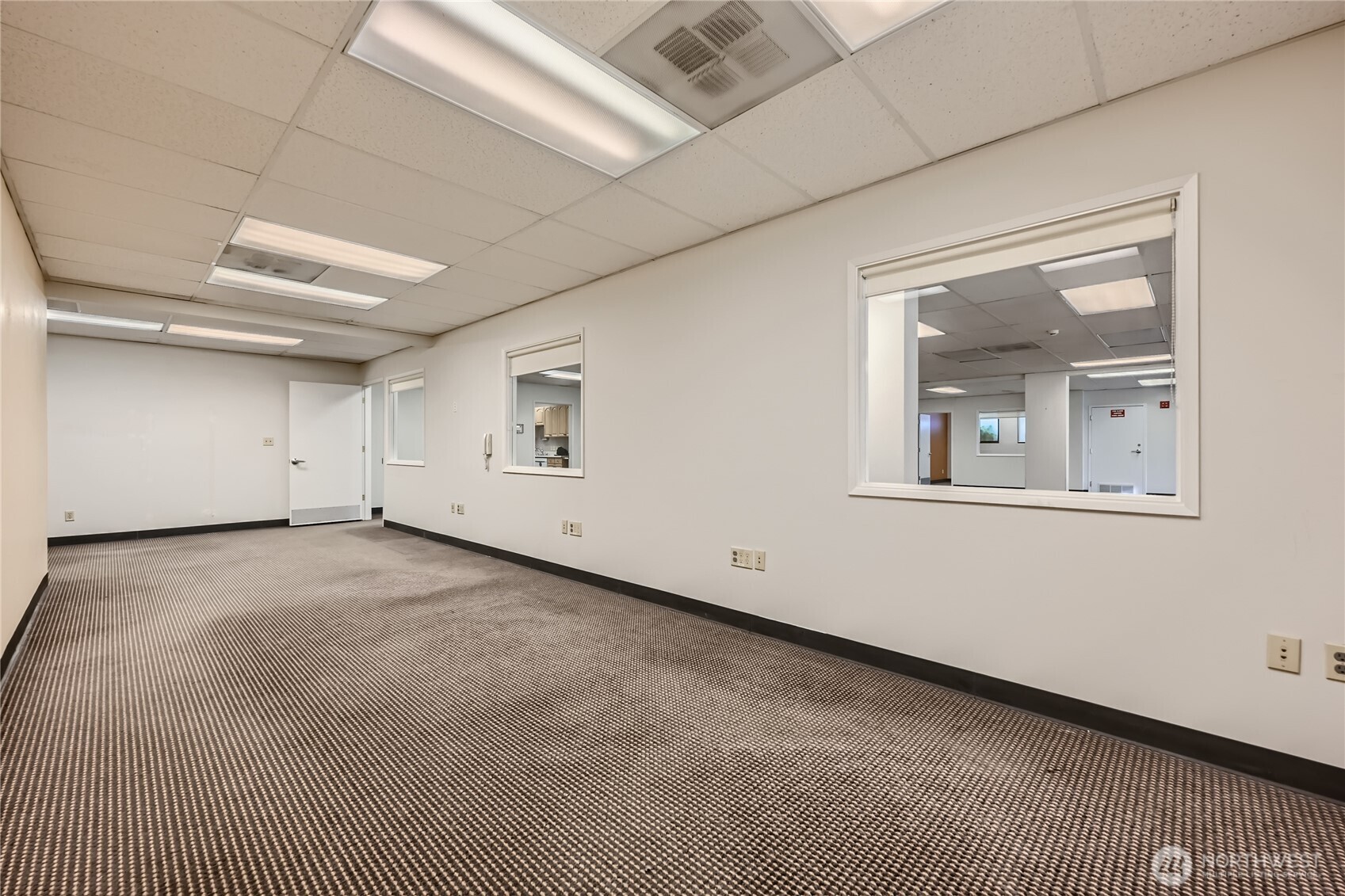 4220 Aurora Avenue North Seattle, WA 98103 - Photo 5 of 18 a view of a room with an empty space