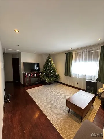 $2,200 | 80 Denton Avenue, Whitestown, NY 13492