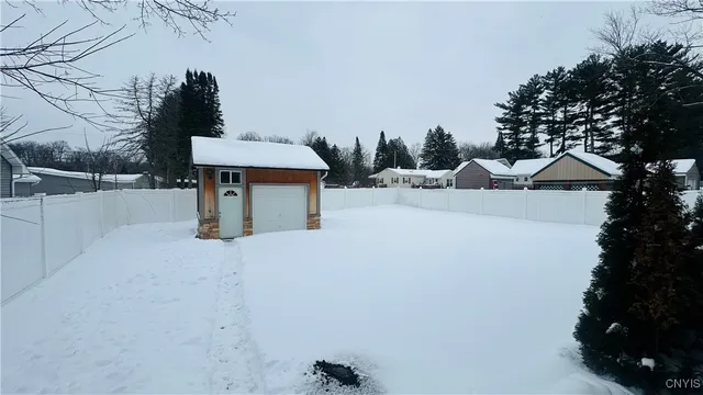 $2,200 | 80 Denton Avenue, Whitestown, NY 13492