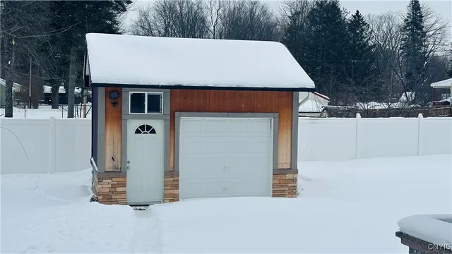 $2,200 | 80 Denton Avenue, Whitestown, NY 13492