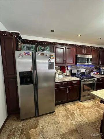 $2,200 | 80 Denton Avenue, Whitestown, NY 13492