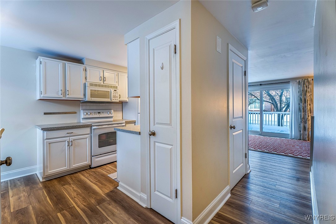 417 3rd Avenue Amherst, NY 14221 - Photo 5 of 35