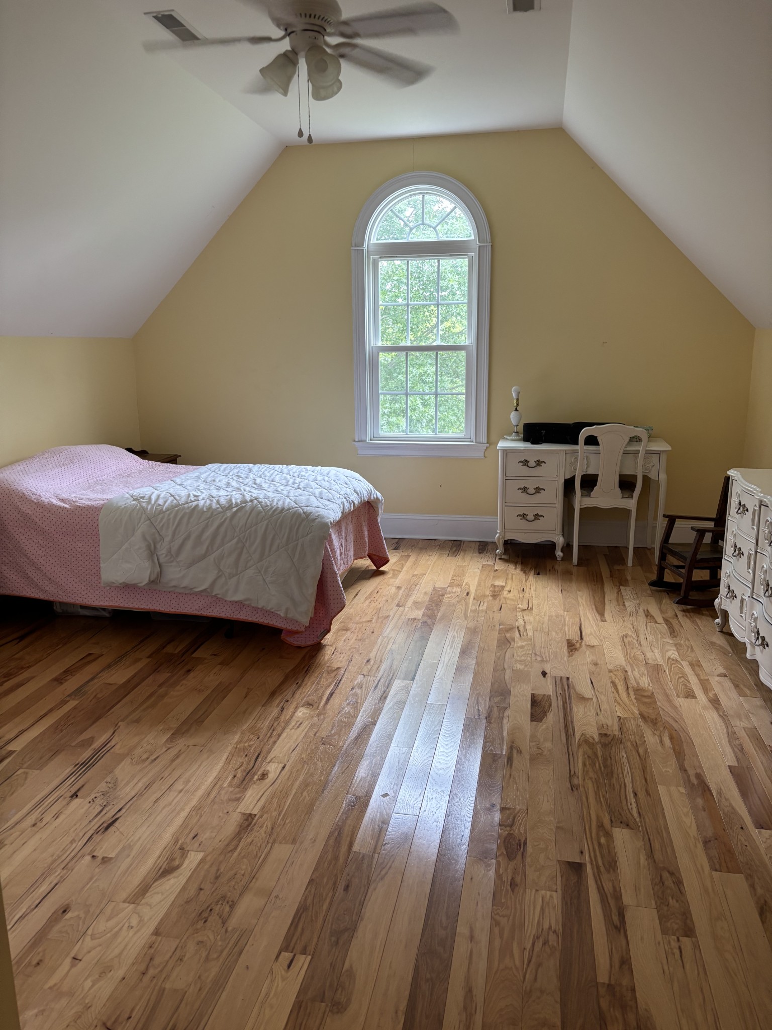 204 Revilo Road Leoma, TN 38468 - Photo 18 of 19 a bedroom with a bed and a window