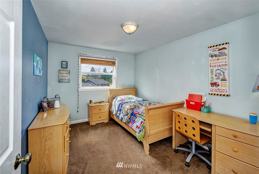 1213 220th Place Southwest Bothell, WA 98021 - Photo 11 of 16
