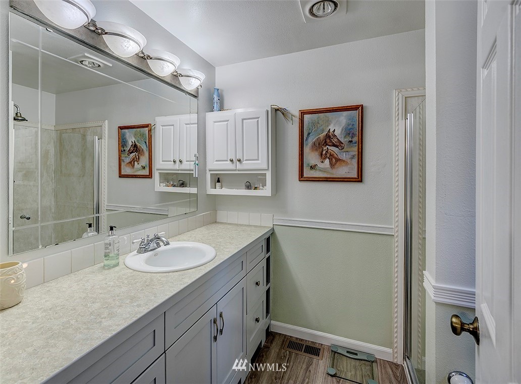 1213 220th Place Southwest Bothell, WA 98021 - Photo 12 of 16