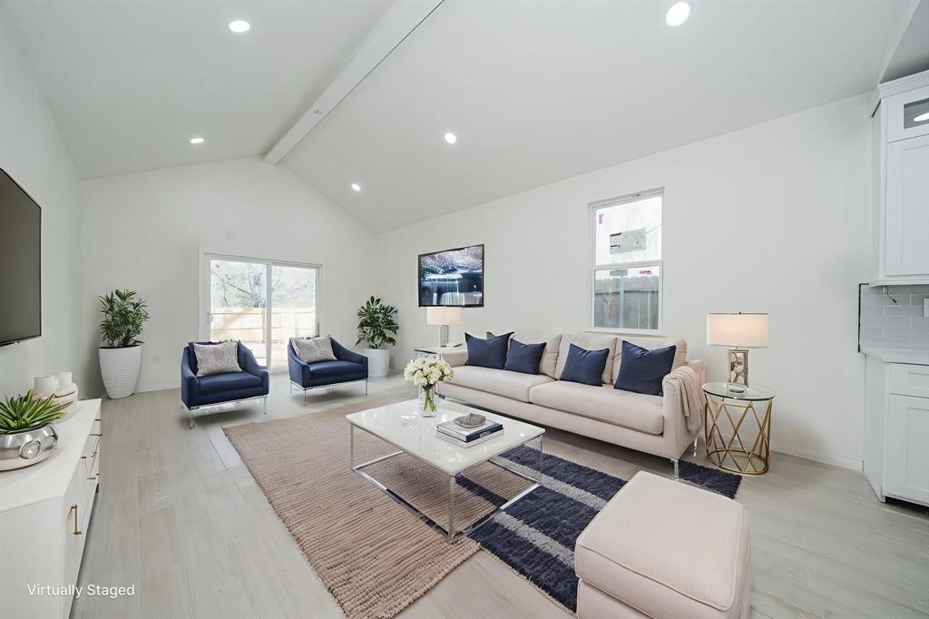 373 5th Street Northwest Paris, TX 75460 - Photo 4 of 16 a living room with furniture and a couch
