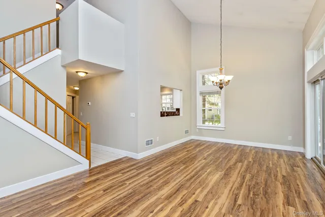 $535,000 | 17 Pidgeon Court, Manorville, NY 11949