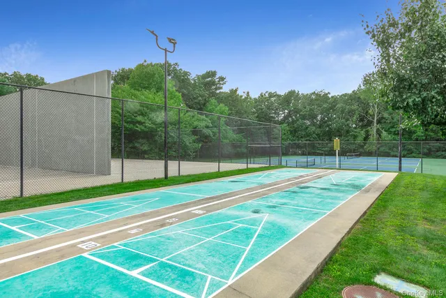 $535,000 | 17 Pidgeon Court, Manorville, NY 11949