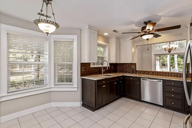 $535,000 | 17 Pidgeon Court, Manorville, NY 11949