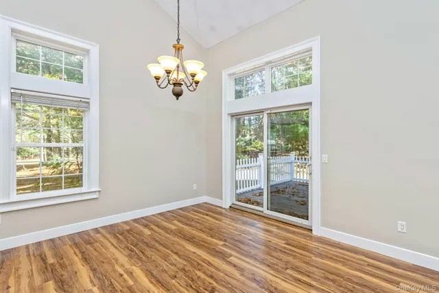 $535,000 | 17 Pidgeon Court, Manorville, NY 11949