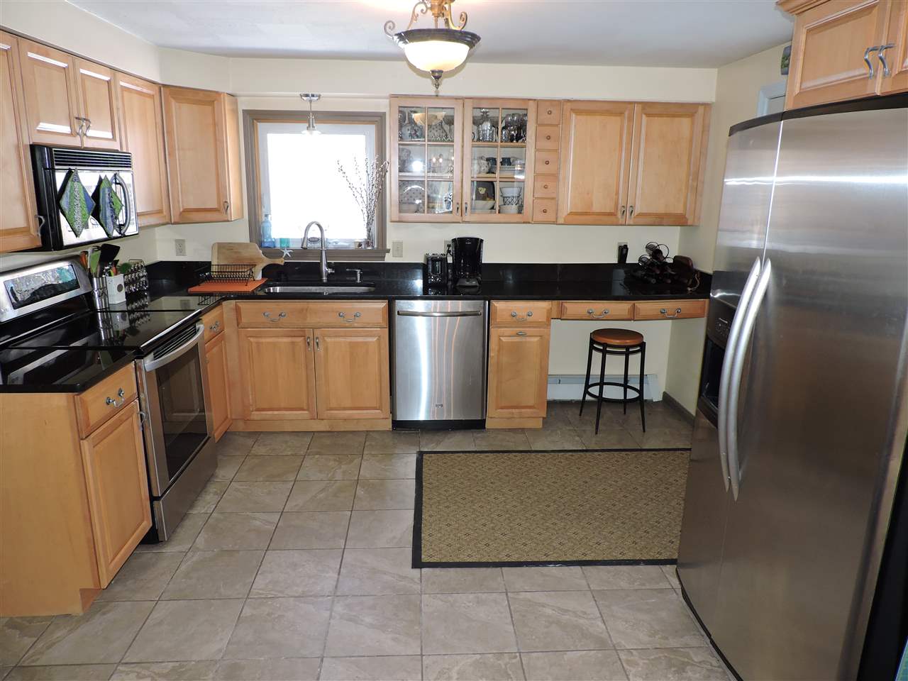 51 Oak Hill Road Concord, NH 03301 - Photo 3 of 21