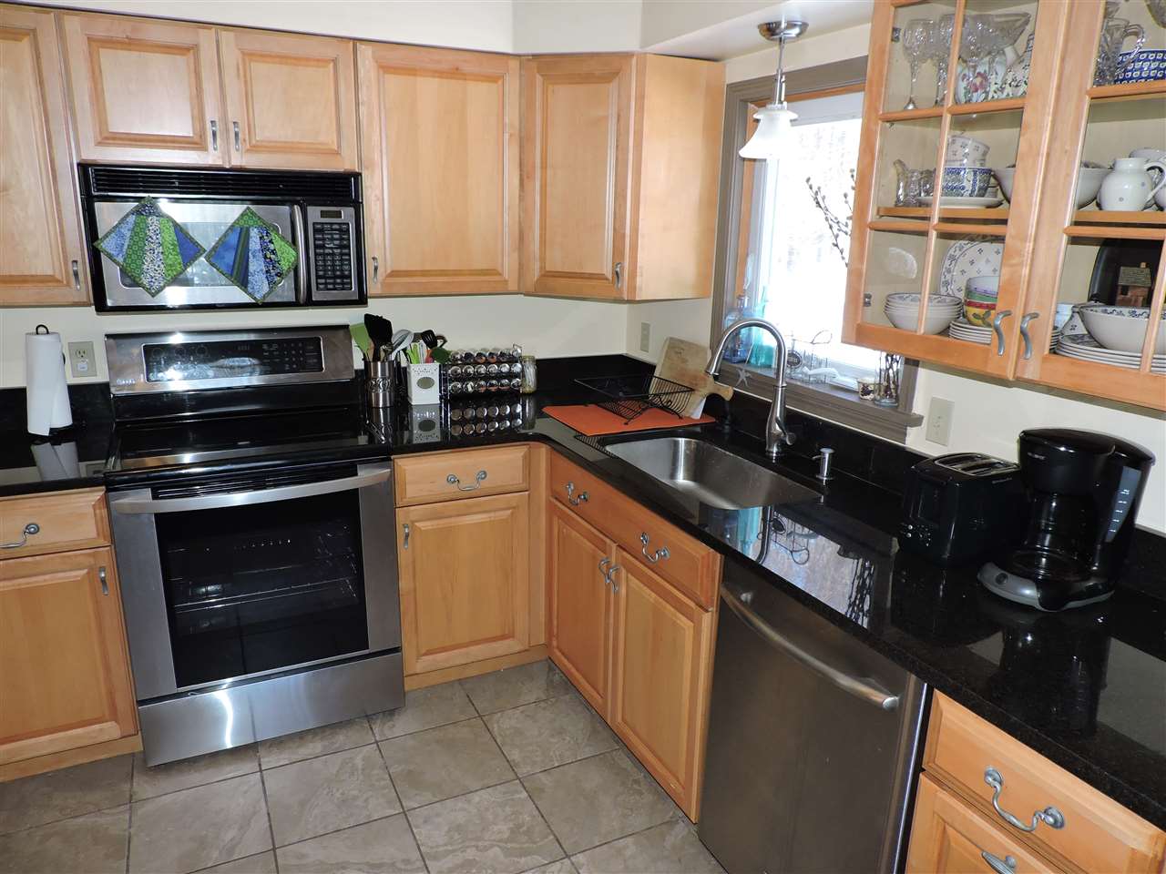 51 Oak Hill Road Concord, NH 03301 - Photo 5 of 21