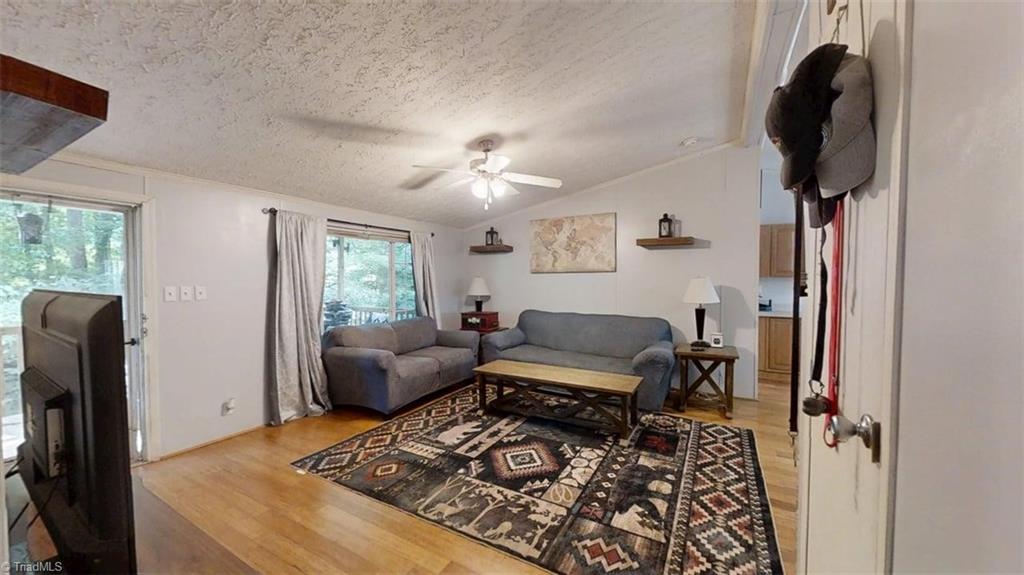 5164 Yukon Road Walkertown, NC 27051 - Photo 5 of 22 Gallery Image 5