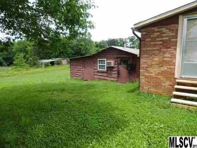 4321 Hickory Nut Ridge Road Hudson, NC 28638 - Photo 11 of 19 Gallery Image 11