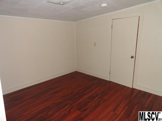 4321 Hickory Nut Ridge Road Hudson, NC 28638 - Photo 5 of 19 Gallery Image 5