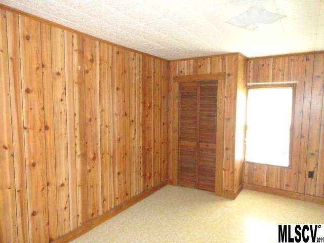 4321 Hickory Nut Ridge Road Hudson, NC 28638 - Photo 6 of 19 Gallery Image 6