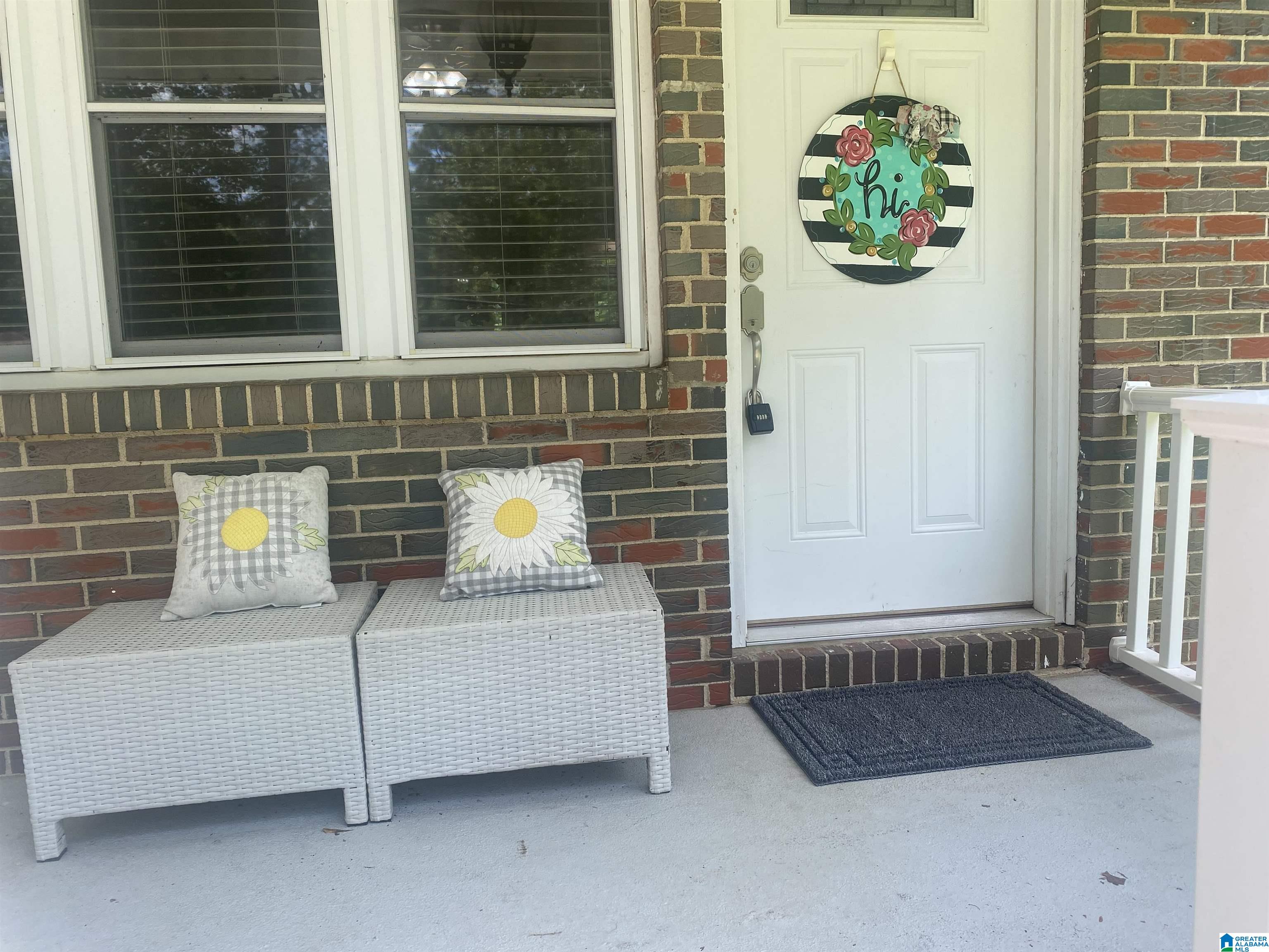 86 Pineview Street Sumiton, AL 35148 - Photo 2 of 20