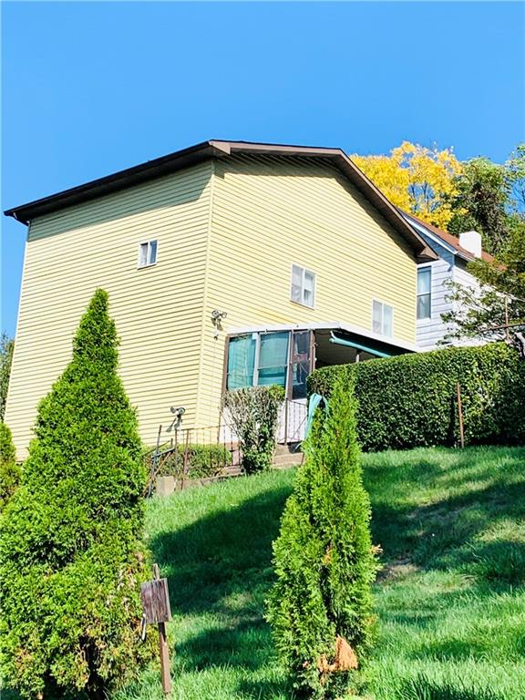 533 Ridge Avenue McKees Rocks, PA 15136 - Photo 1 of 12