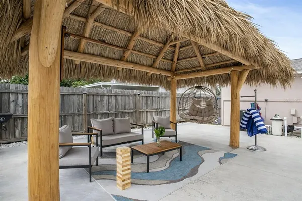 $585,000 | 12931 127th Avenue North, Largo, FL 33774