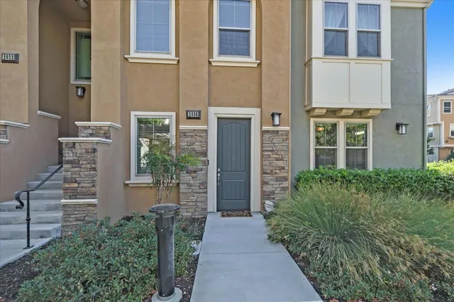 $4,300 | 2036 Trento Loop, Milpitas, CA 95035