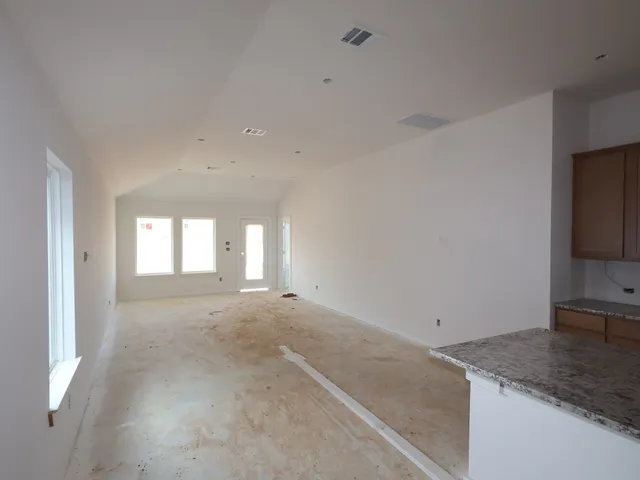 $330,990 | 31014 Newcomb Lndg Lane, Waller, TX 77484