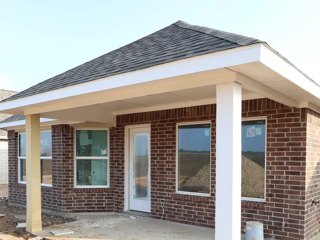 $330,990 | 31014 Newcomb Lndg Lane, Waller, TX 77484