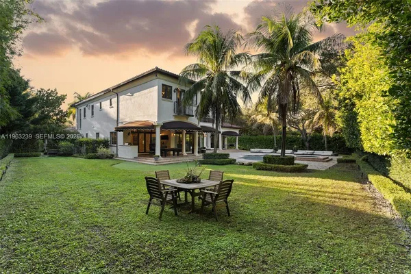 $6,990,000 | 11111 Killian Park Road, Pinecrest, FL 33156