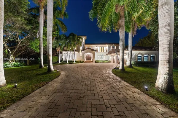 $6,990,000 | 11111 Killian Park Road, Pinecrest, FL 33156