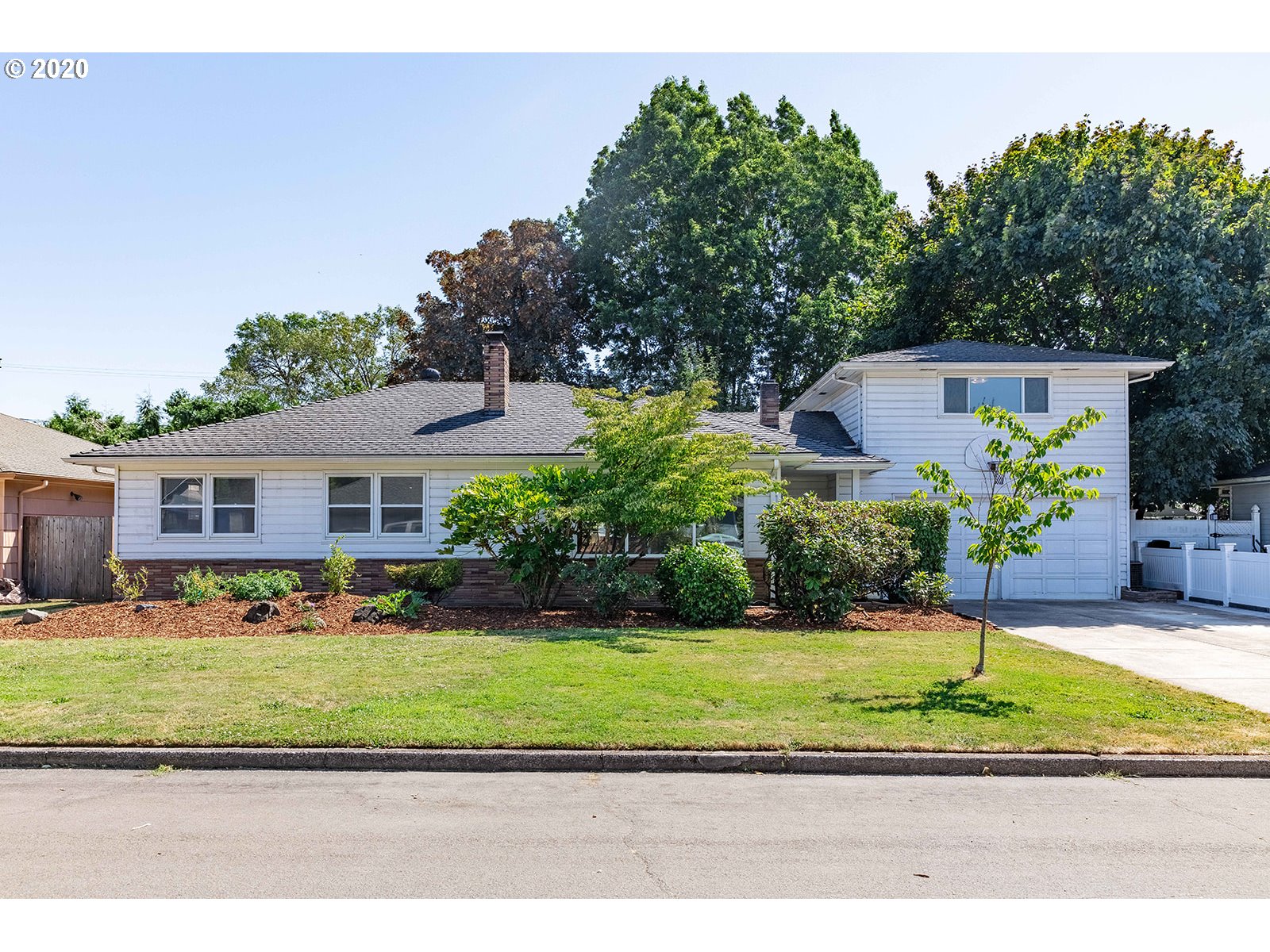 1049 Nancy Avenue Springfield, OR 97477 - Photo 1 of 31