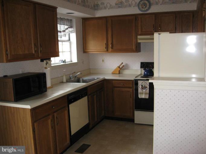 3709 Foxford Stream Road Nottingham, MD 21236 - Photo 5 of 14 Kitchen