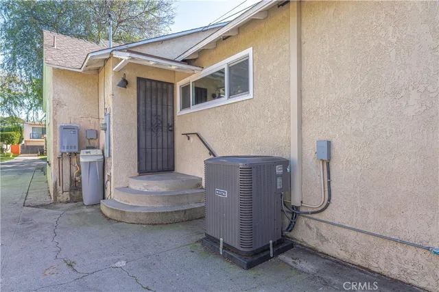 a view of front door and porch