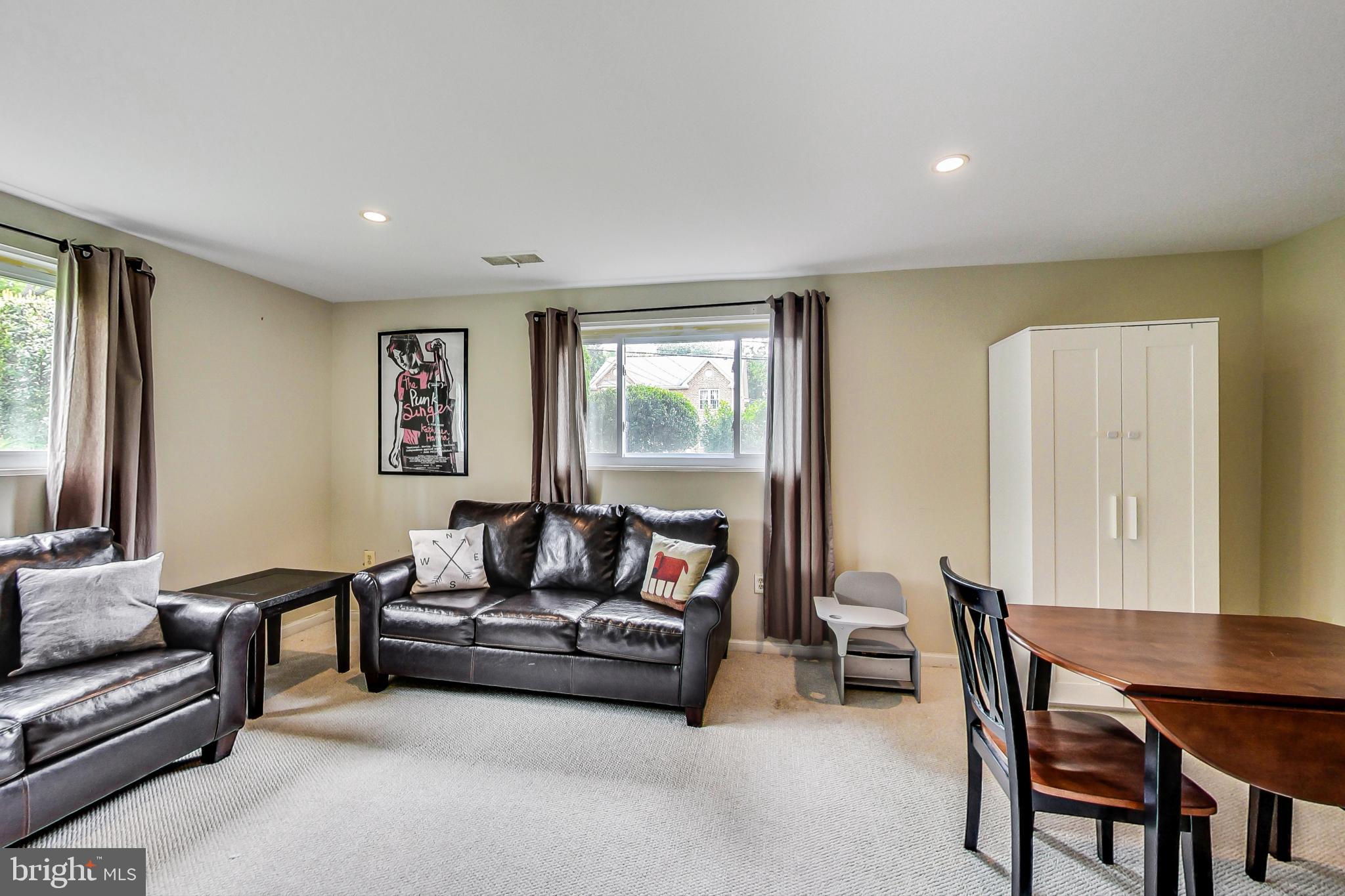 10028 Greenock Road Silver Spring, MD 20901 - Photo 25 of 44