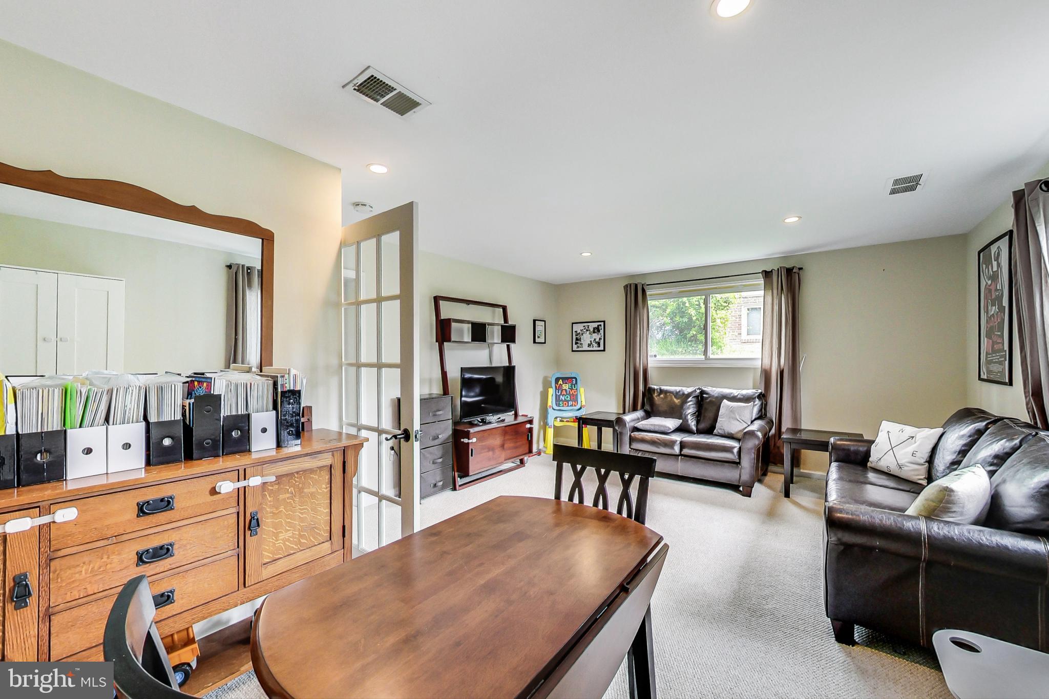 10028 Greenock Road Silver Spring, MD 20901 - Photo 27 of 44