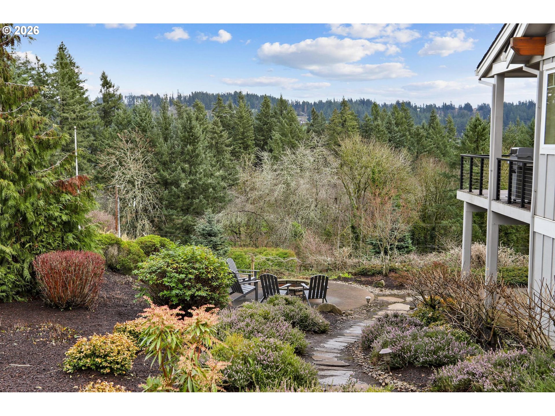 23875 Southwest Newland Road Wilsonville, OR 97070 - Photo 34 of 40 a view of a yard with wooden fence