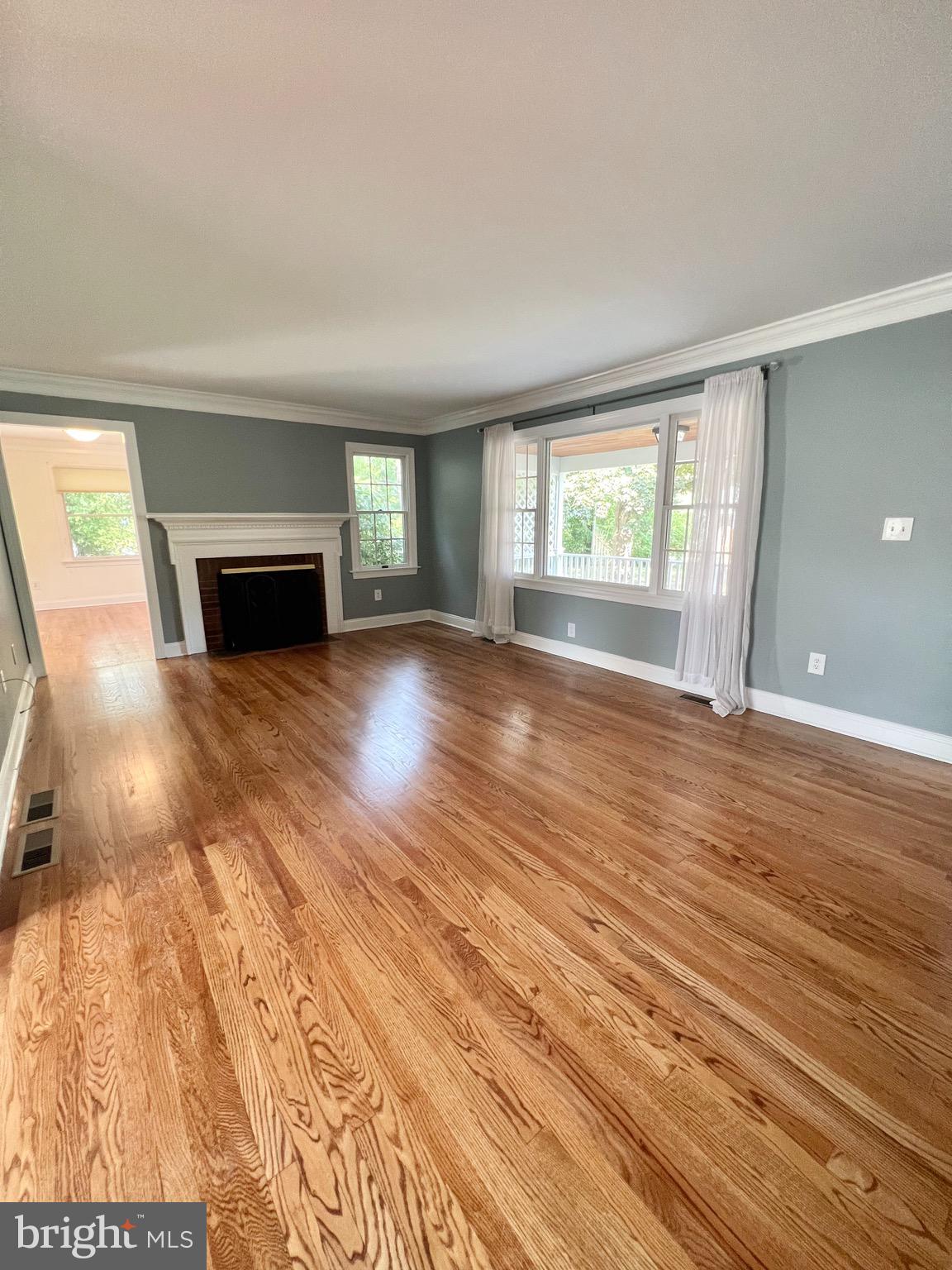 42 Marion Road East Princeton, NJ 08540 - Photo 5 of 28 Living Room