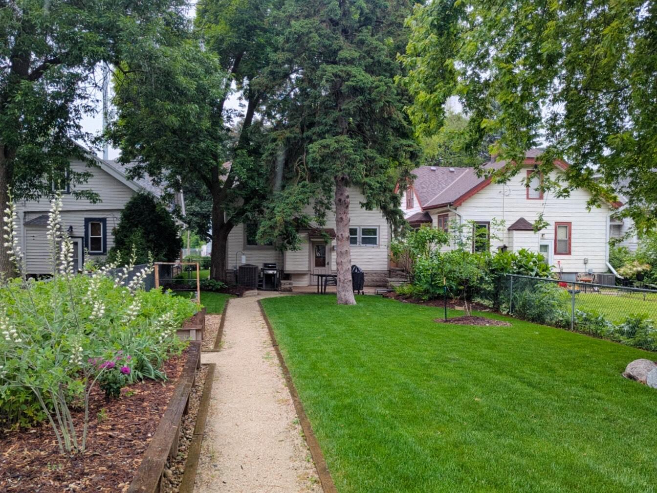 1218 North Hawley Road Milwaukee, WI 53208 - Photo 4 of 4 Back of Home