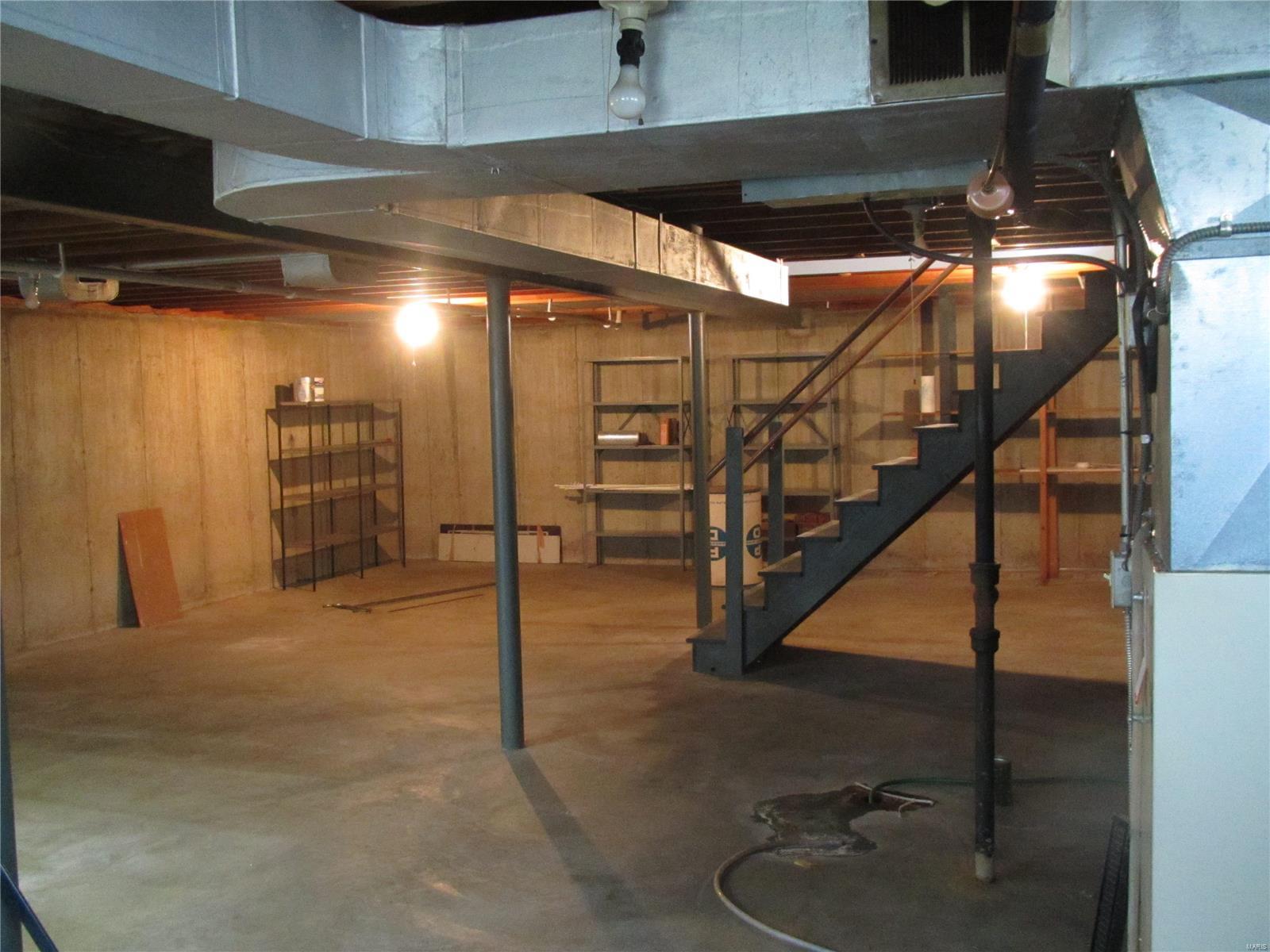 9145 Garber Road St. Louis, MO 63126 - Photo 17 of 23 Gallery Image 17