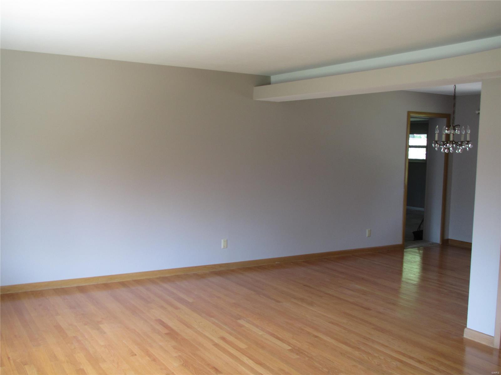 9145 Garber Road St. Louis, MO 63126 - Photo 5 of 23 Gallery Image 5