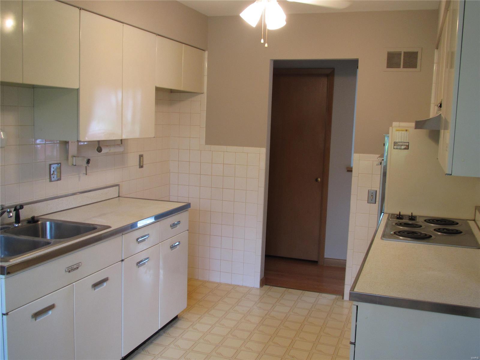 9145 Garber Road St. Louis, MO 63126 - Photo 8 of 23 Gallery Image 8