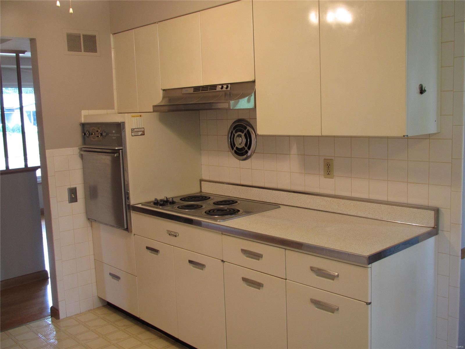 9145 Garber Road St. Louis, MO 63126 - Photo 10 of 23 Gallery Image 10