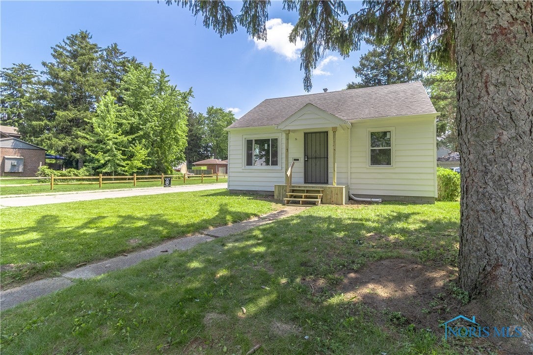 926 Searles Road Toledo, OH 43607 - Photo 3 of 30 Gallery Image 3