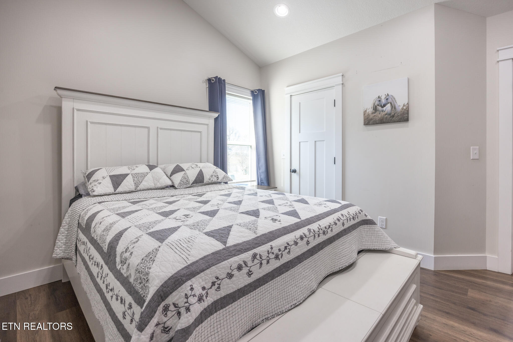 284 Sweetsprings Road Madisonville, TN 37354 - Photo 11 of 24 011