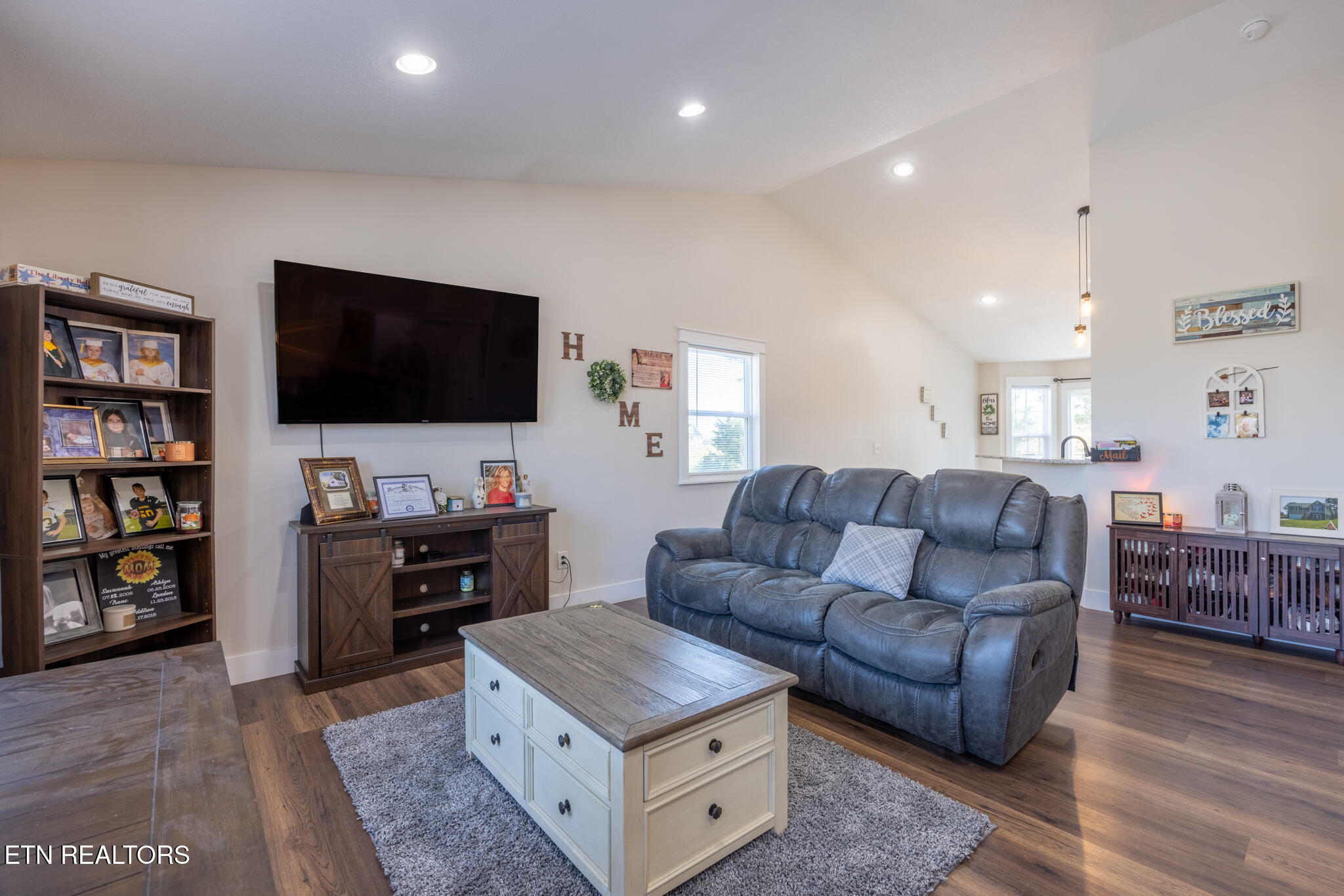 284 Sweetsprings Road Madisonville, TN 37354 - Photo 4 of 24 004