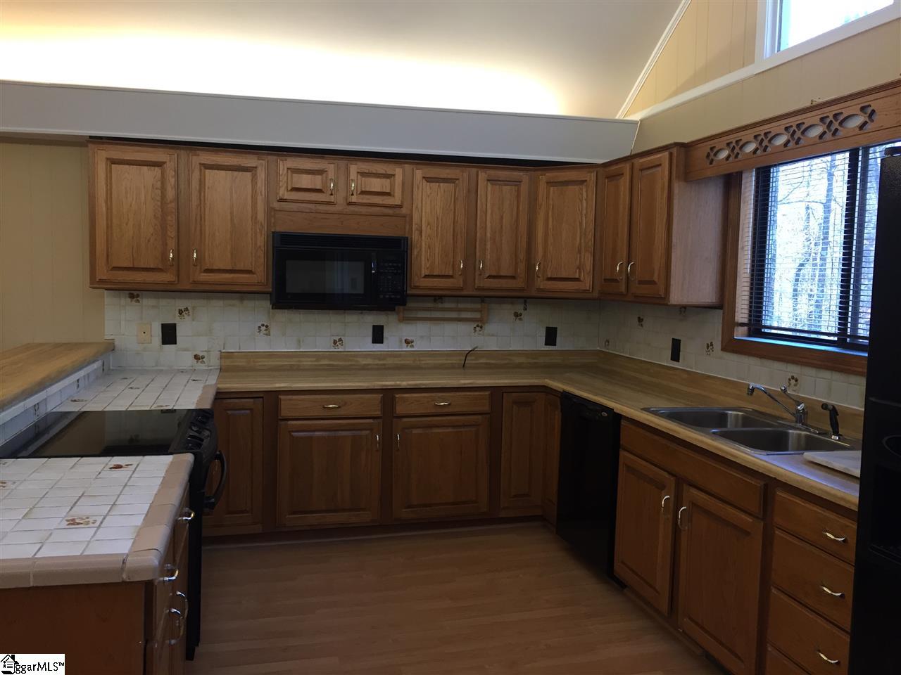225 Pine Forest Road Travelers Rest, SC 29690 - Photo 5 of 27 Gallery Image 5