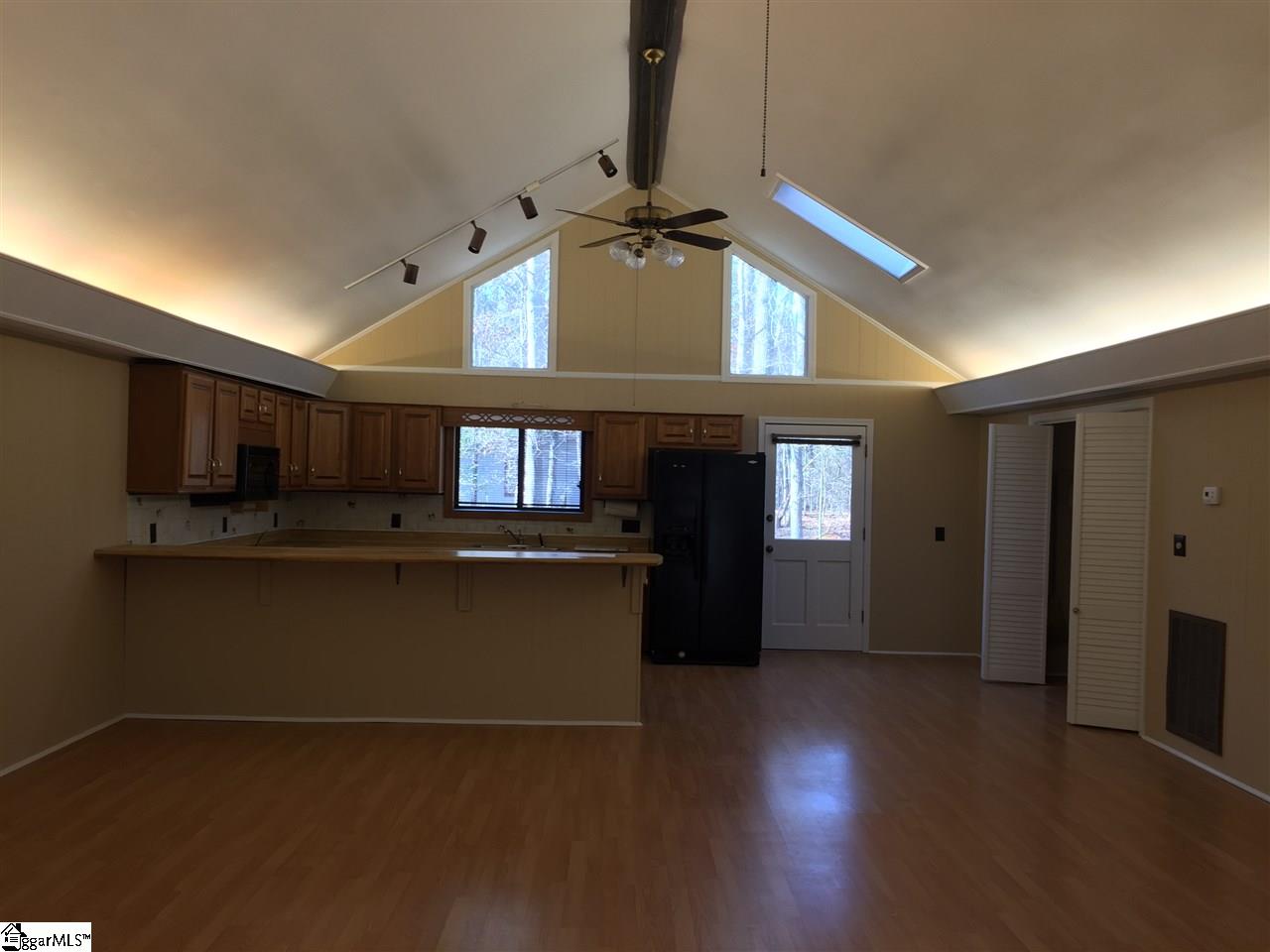 225 Pine Forest Road Travelers Rest, SC 29690 - Photo 7 of 27 Gallery Image 7