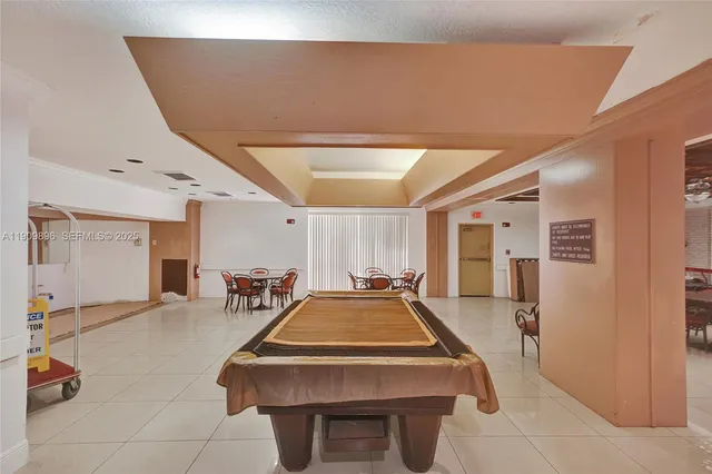 $268,000 | 1300 Northeast Miami Gardens Drive, Unit 320E, Miami, FL 33179