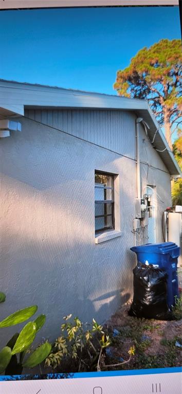 5208 Florida Road Venice, FL 34293 - Photo 4 of 12