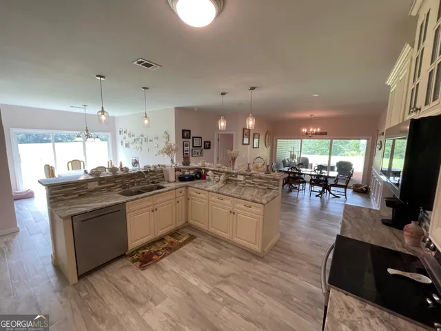 $699,000 | 1911 Ellis Road, Hogansville, GA 30230