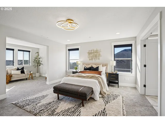 $1,145,000 | 900 West Magnolia Loop, Washougal, WA 98671